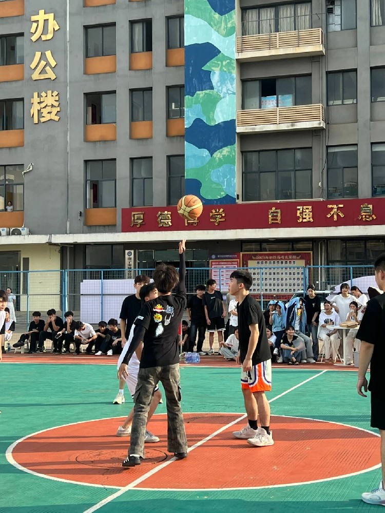 青春无畏，迎“篮”而上｜南宁市城市管理职业技术学校校园篮球赛热烈进行时！